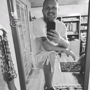 Meet your Posher, Jonathan